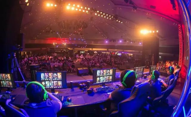  电竞主题公园开业，沉浸式体验受追捧