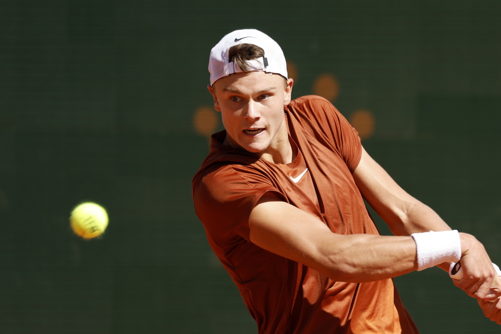  卢布列夫决胜长盘，蒙特卡洛大师赛称王