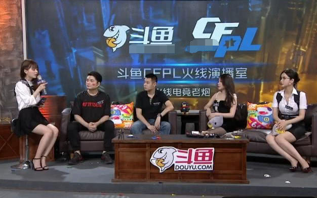  电竞解说天团亮相赛事评论引热议  